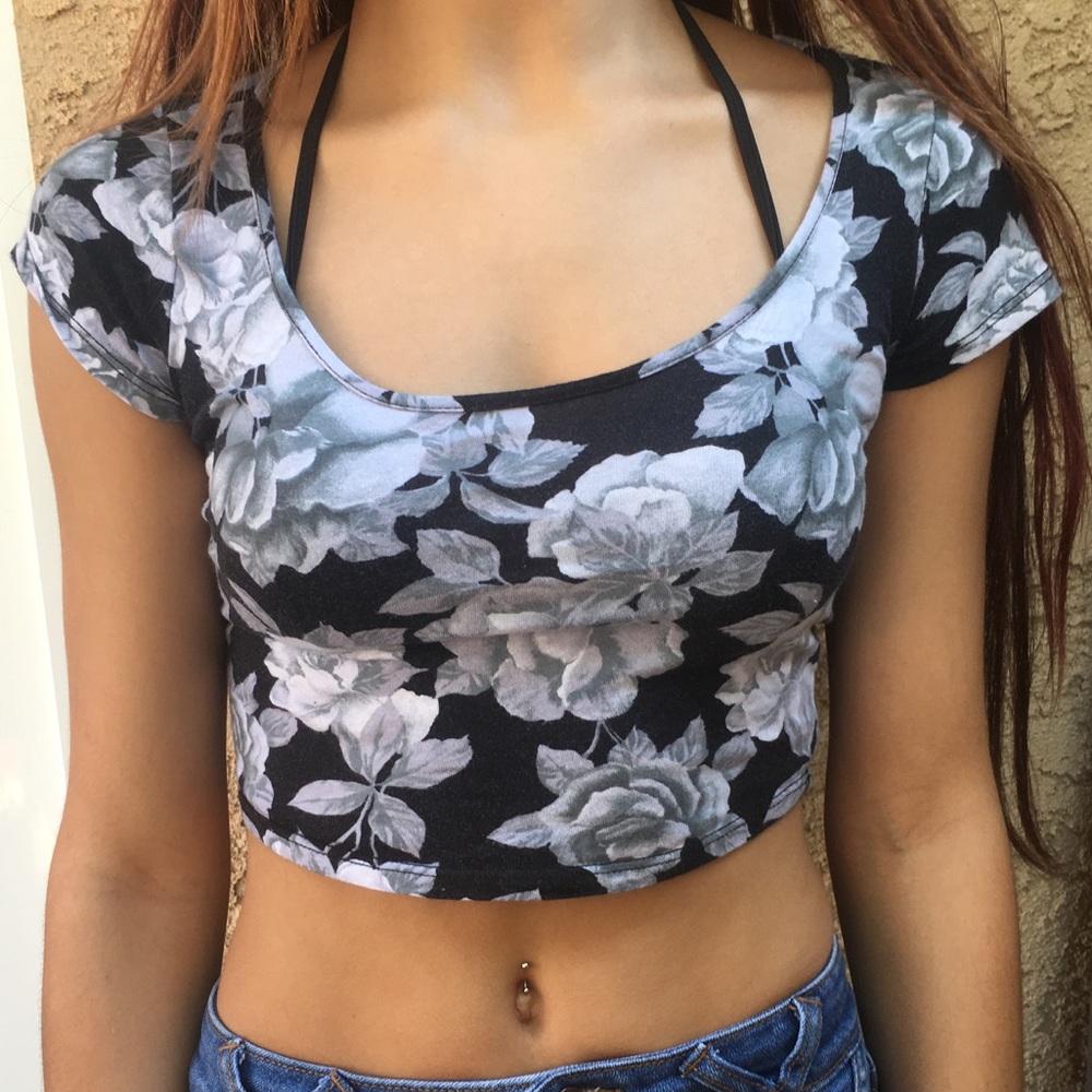 Brandy Melville floral crop top